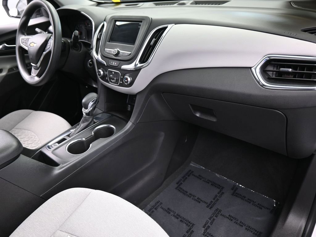 Used 2023 Chevrolet Equinox LS image 44