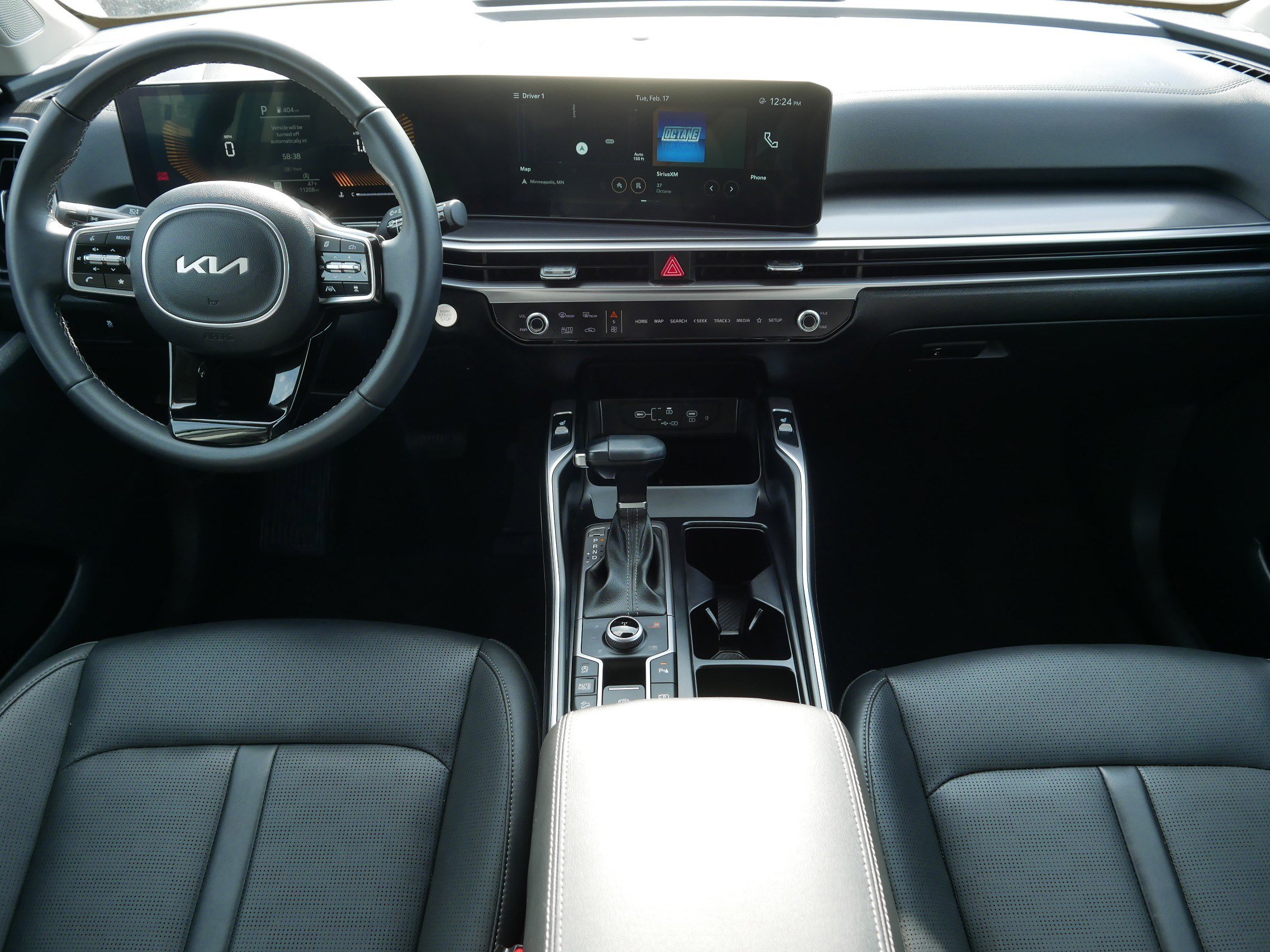 Certified 2025 Kia Sorento S w/ Panoramic Sunroof Package image 10