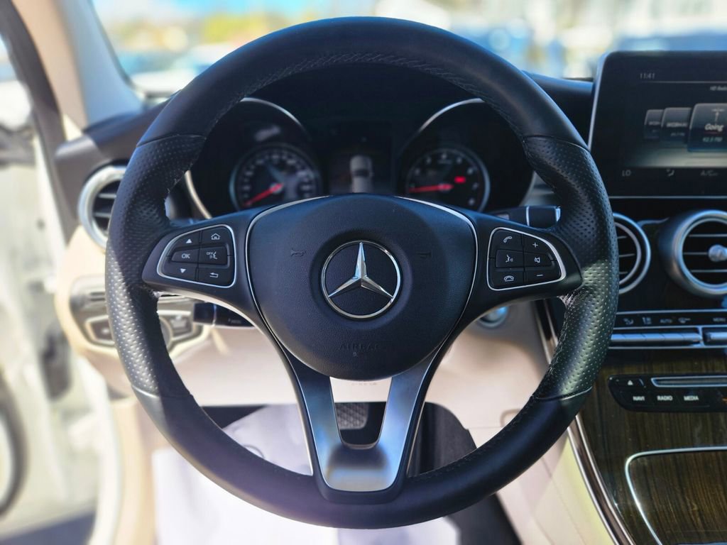 Used 2018 Mercedes-Benz GLC 300 4MATIC image 26