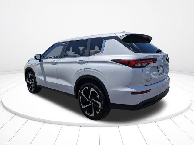Used 2022 Mitsubishi Outlander ES FWD image 5