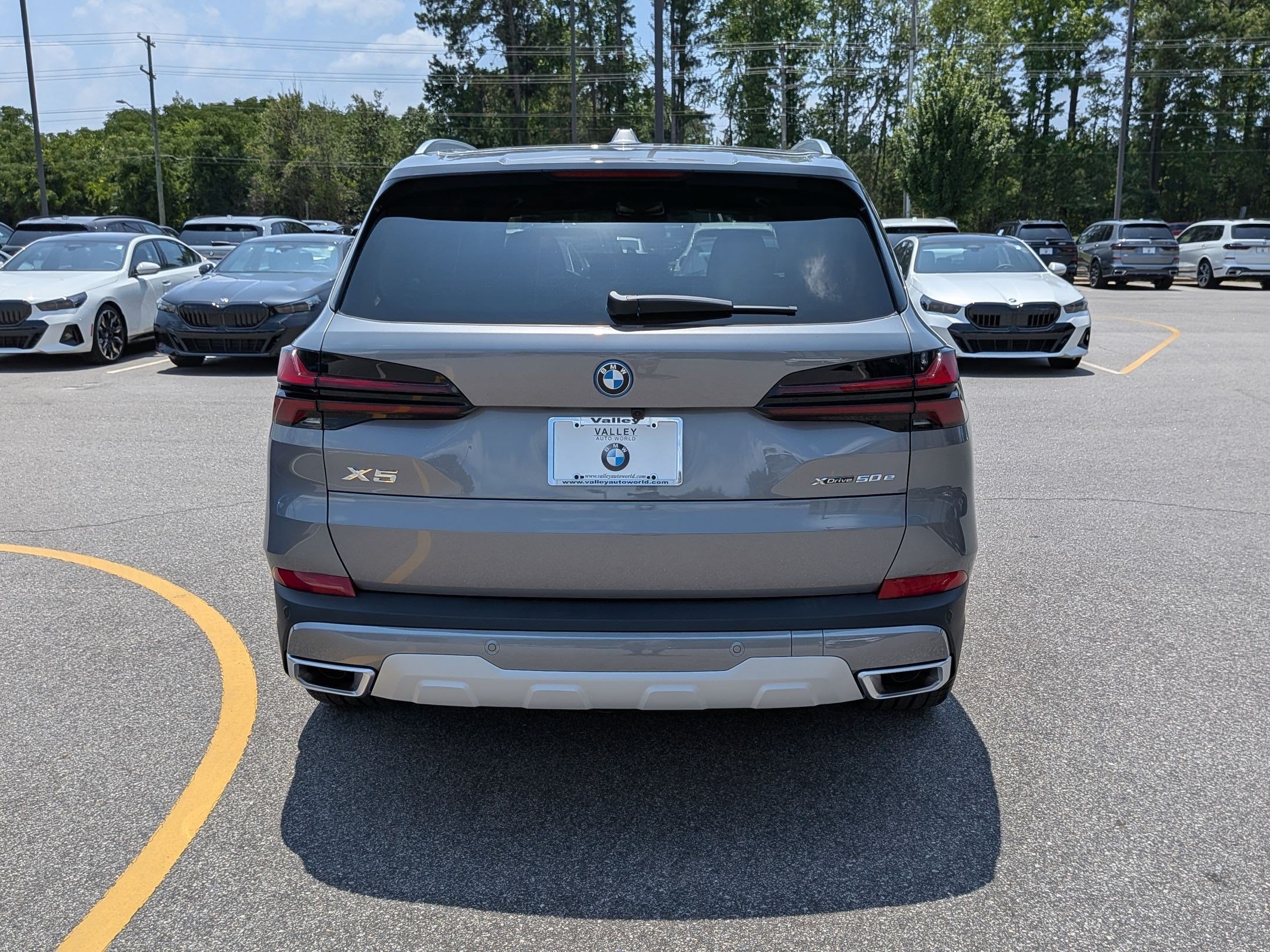 New 2026 BMW X5 xDrive50e AWD/4WD image 4