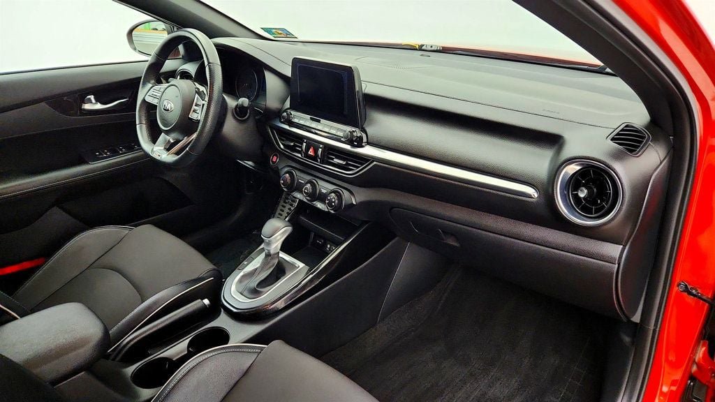Used 2020 Kia Forte GT-Line FWD image 24