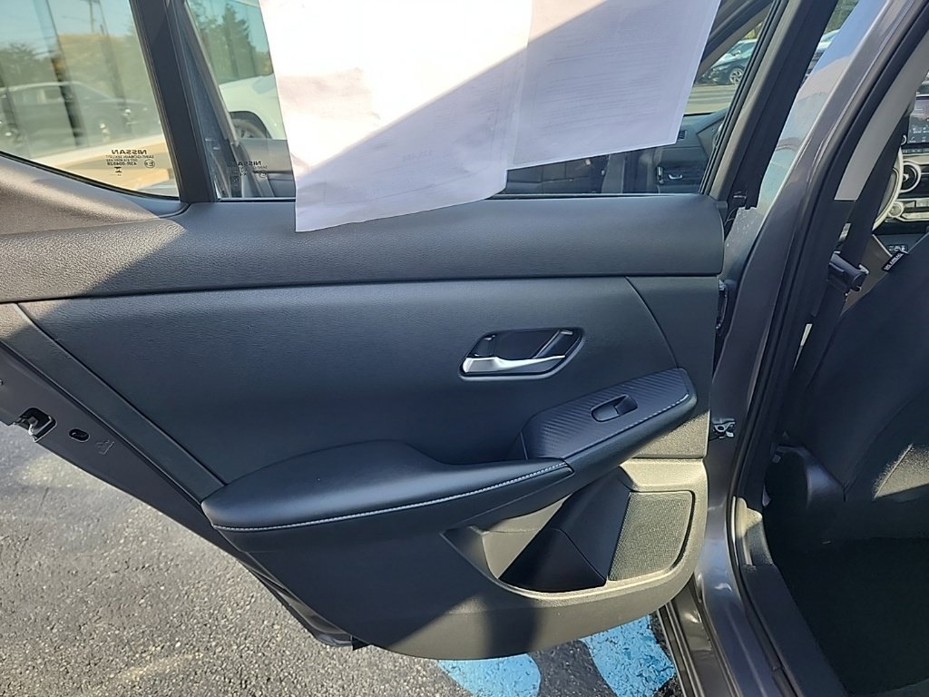 Certified 2023 Nissan Sentra SV FWD image 23