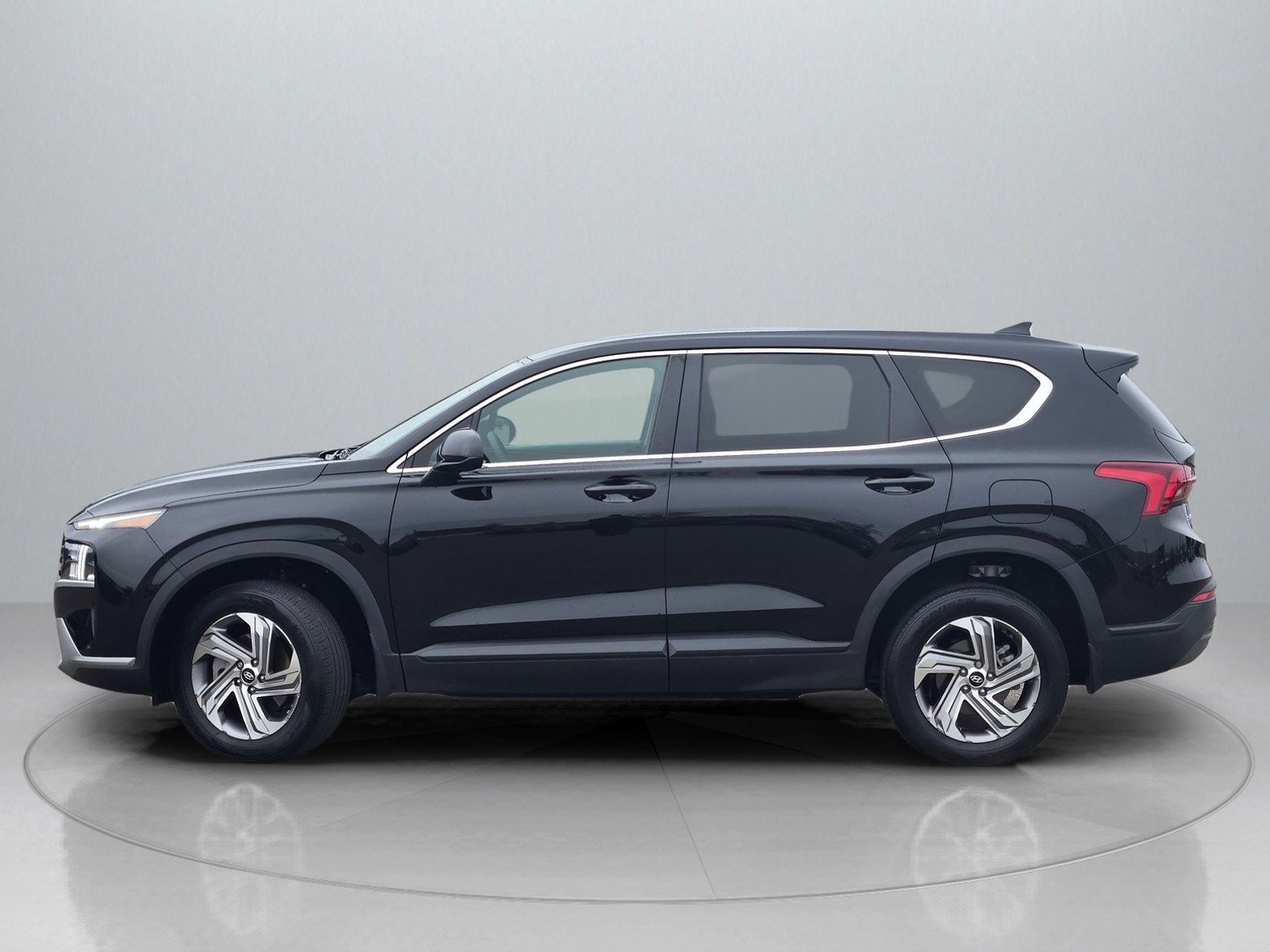 Certified 2023 Hyundai Santa Fe SE image 4