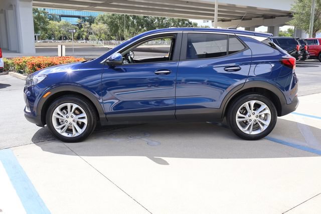 Used 2023 Buick Encore GX Preferred w/ Cold Weather Comfort Package FWD image 4