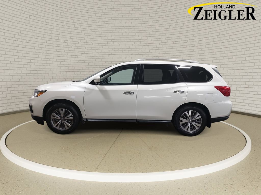 Used 2019 Nissan Pathfinder SL image 8