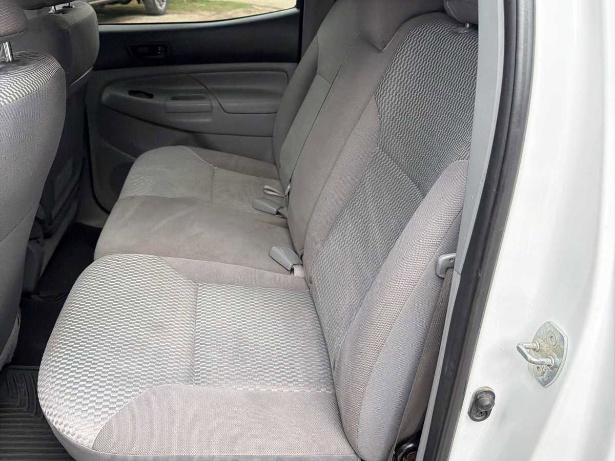 Used 2013 Toyota Tacoma 4x4 Double Cab w/ SR5 Pkg image 27