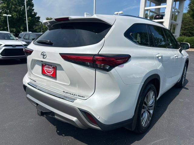 Used 2023 Toyota Highlander Platinum AWD/4WD image 7