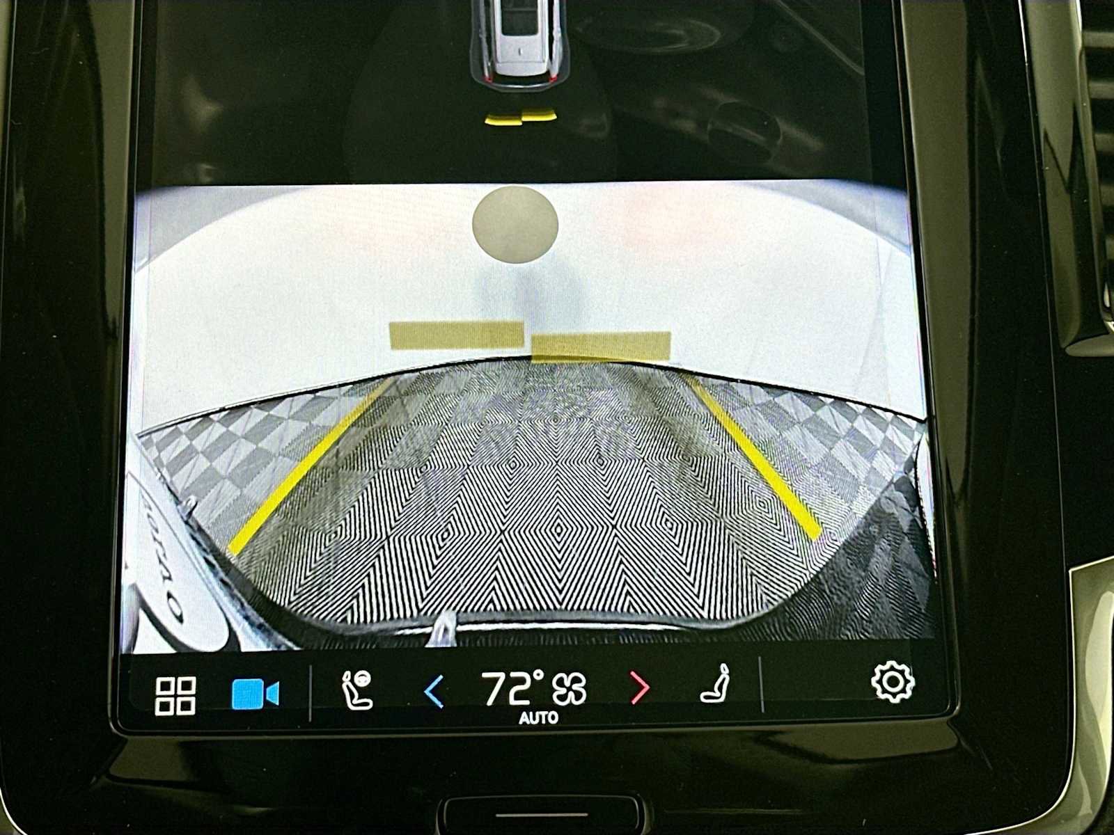 Used 2025 Volvo XC90 B6 Plus w/ Protection Package Premier image 12