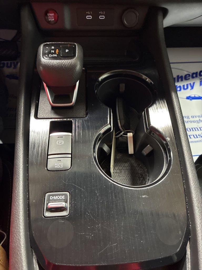 Used 2024 Nissan Rogue S image 19