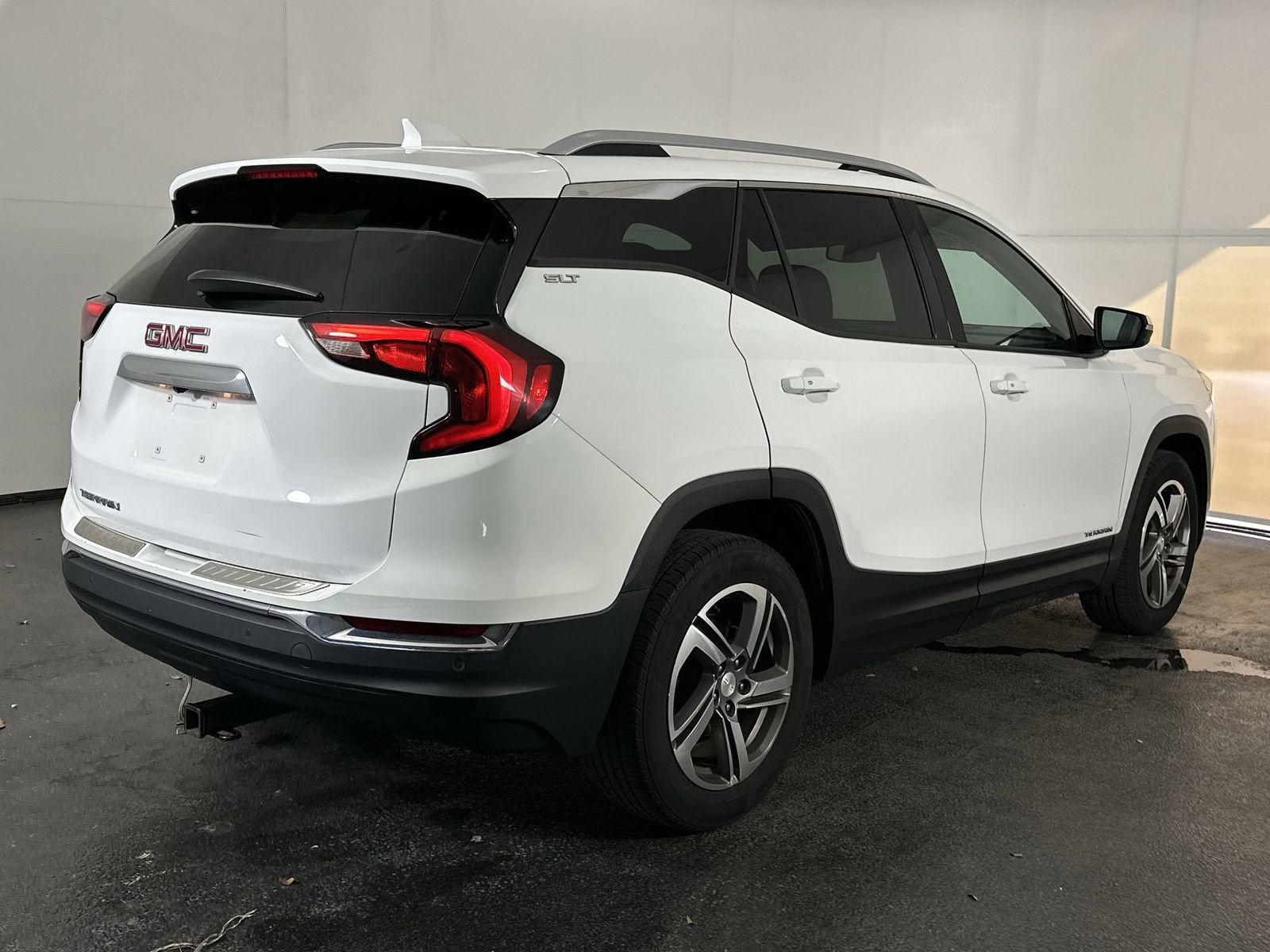 Used 2018 GMC Terrain SLT w/ Preferred Package FWD image 8