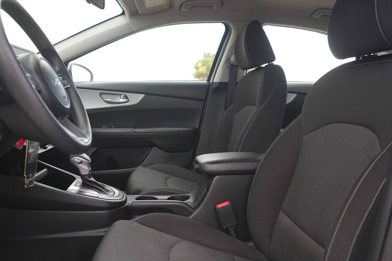Used 2023 Kia Forte LXS FWD image 11