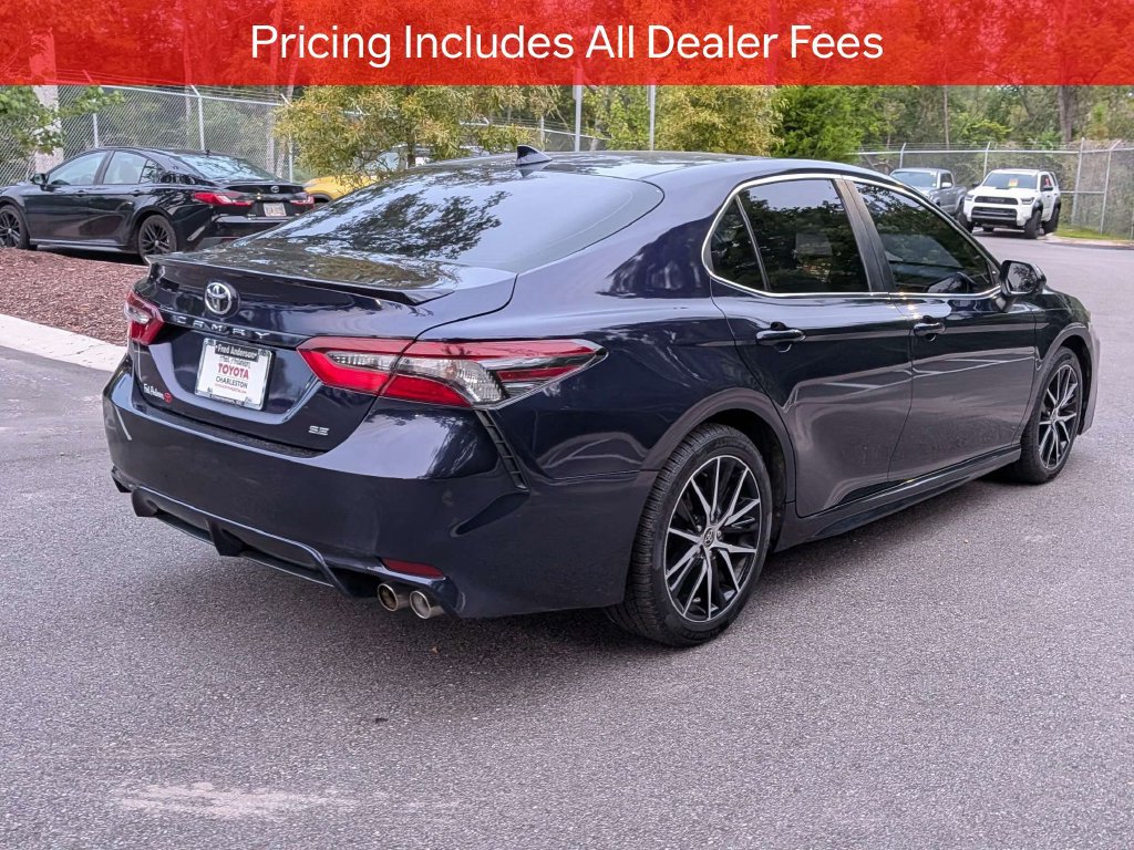 Used 2021 Toyota Camry SE FWD image 5