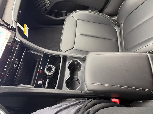 New 2026 Jeep Grand Cherokee Limited AWD/4WD image 13