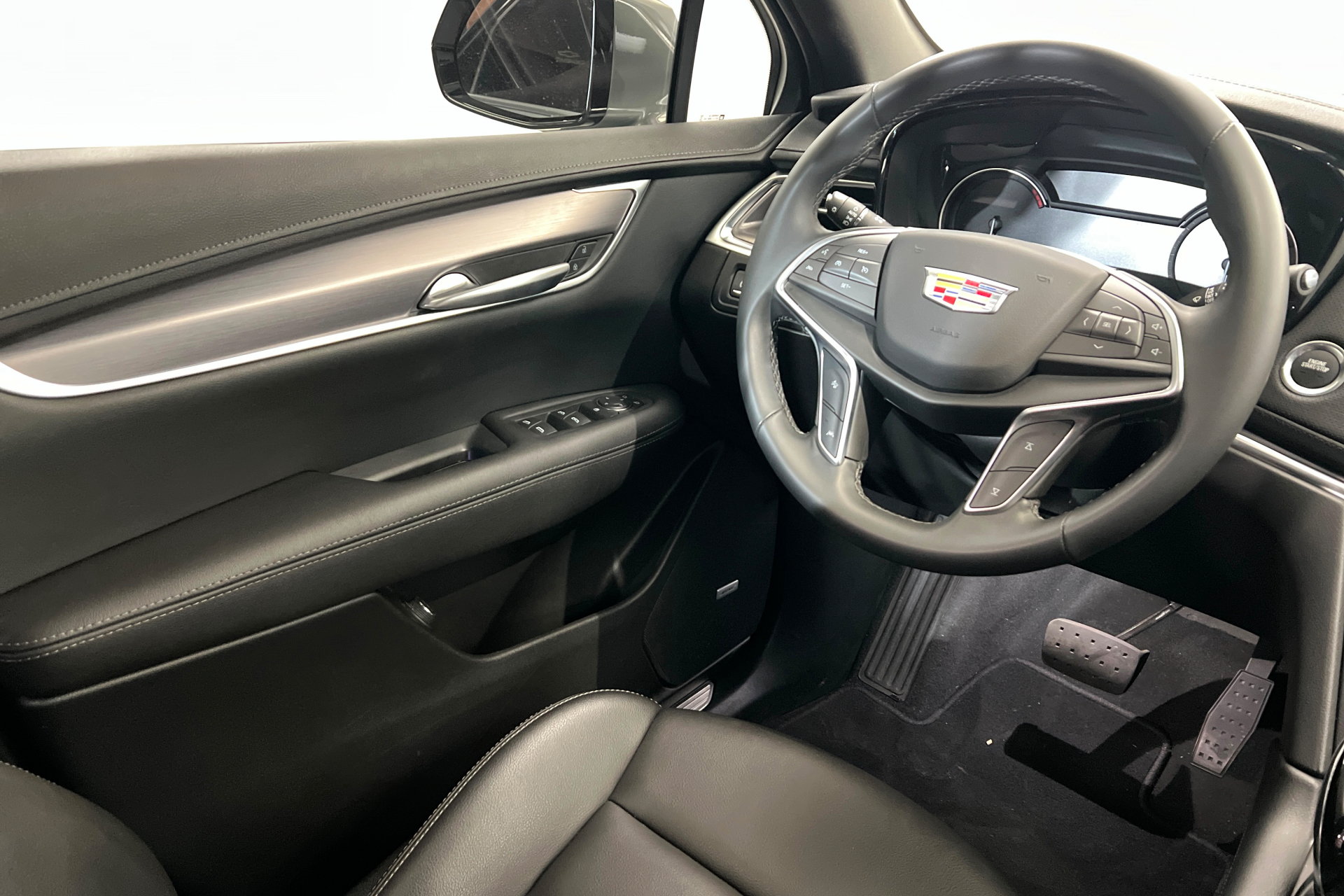 Used 2024 Cadillac XT5 Luxury AWD/4WD image 12