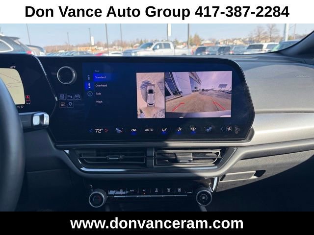 Used 2024 Chevrolet Equinox EV RS image 19