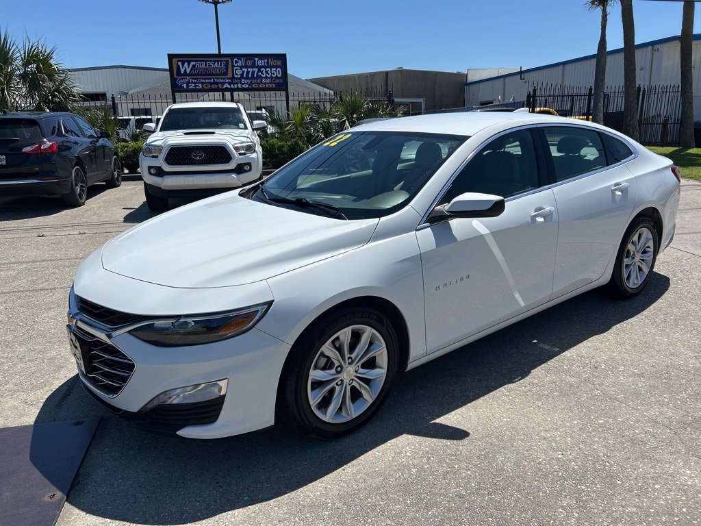 Used 2022 Chevrolet Malibu LT image 2