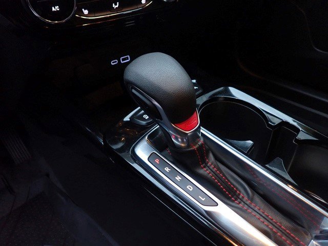 Certified 2024 Chevrolet Trax RS w/ Driver Confidence Package image 29