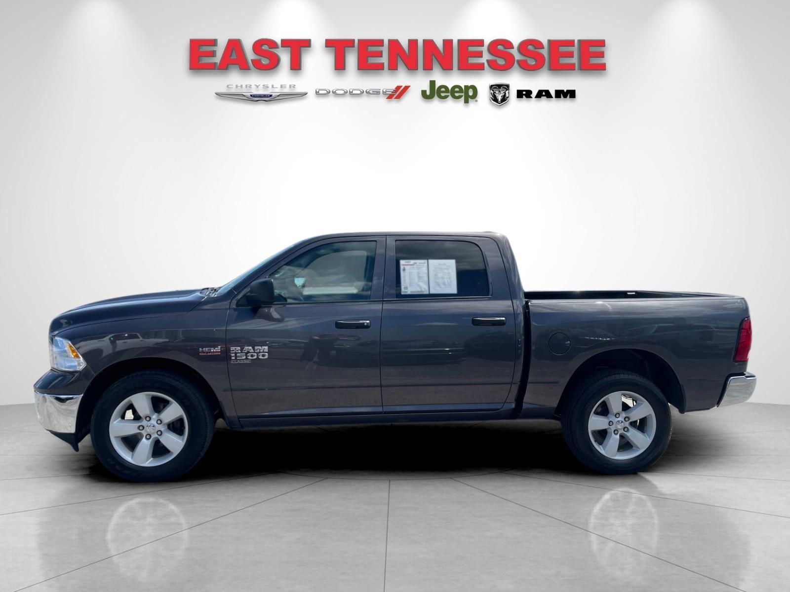Used 2023 RAM 1500 Classic SLT AWD/4WD image 6