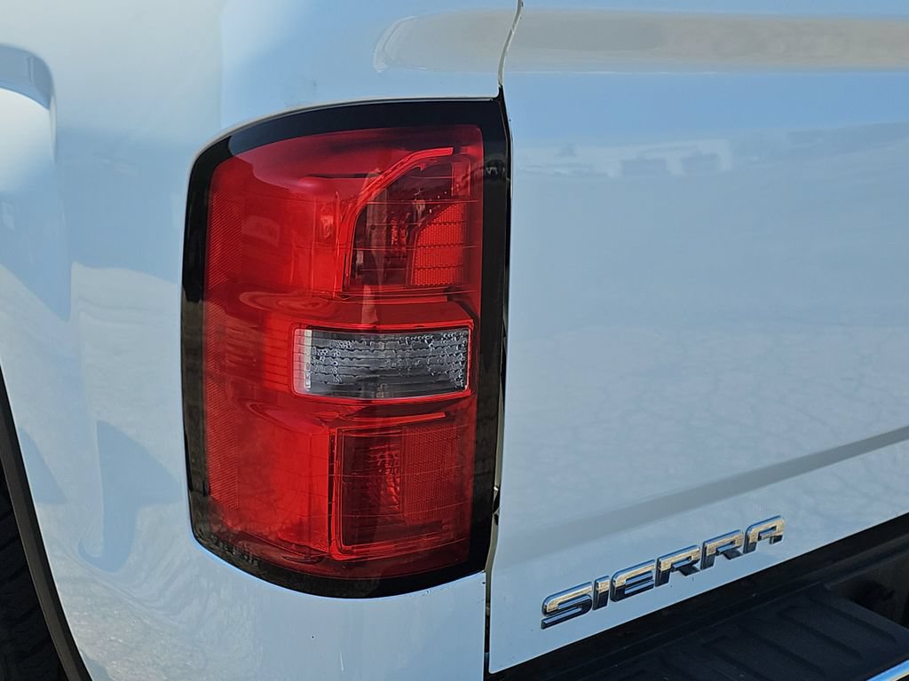 Used 2014 GMC Sierra 1500 SLT w/ SLT Crew Cab Value Package AWD/4WD image 39