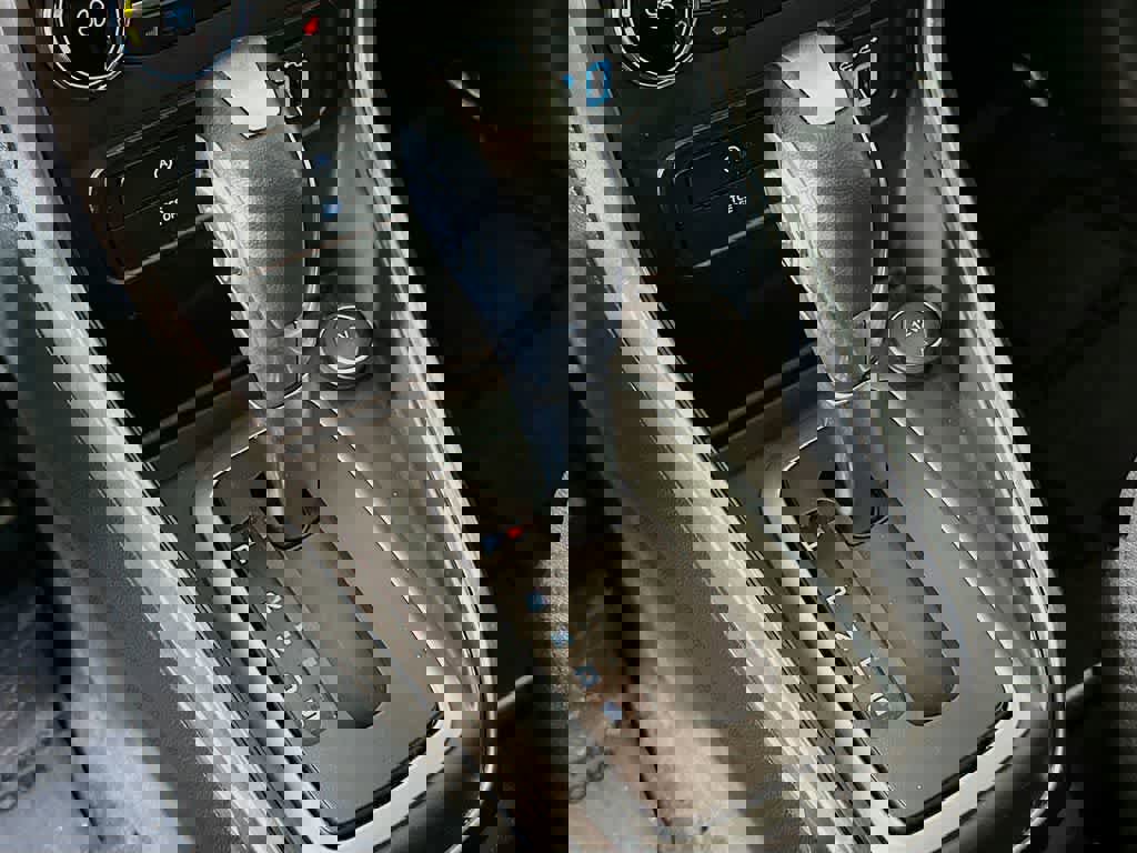 Certified 2022 Ford EcoSport SE w/ SE Convenience Package image 18