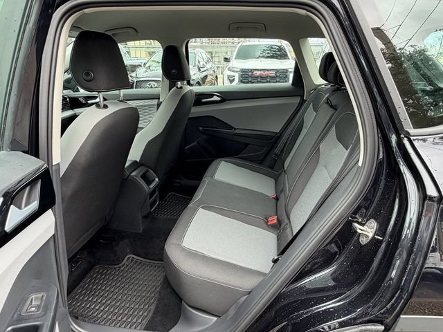 Certified 2024 Volkswagen Taos S FWD image 14