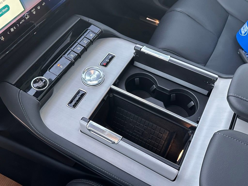 New 2025 Lincoln Navigator Reserve image 36