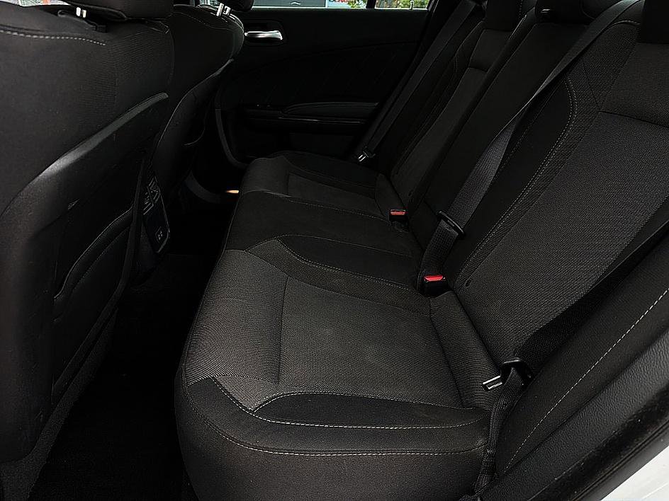 Used 2019 Dodge Charger SXT w/ Blacktop Package RWD image 9