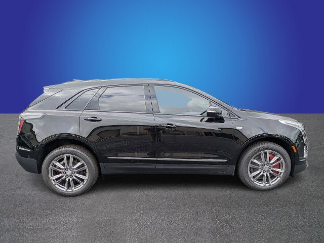New 2026 Cadillac XT5 Sportv w/ LPO, Floor Liner Package AWD/4WD image 6