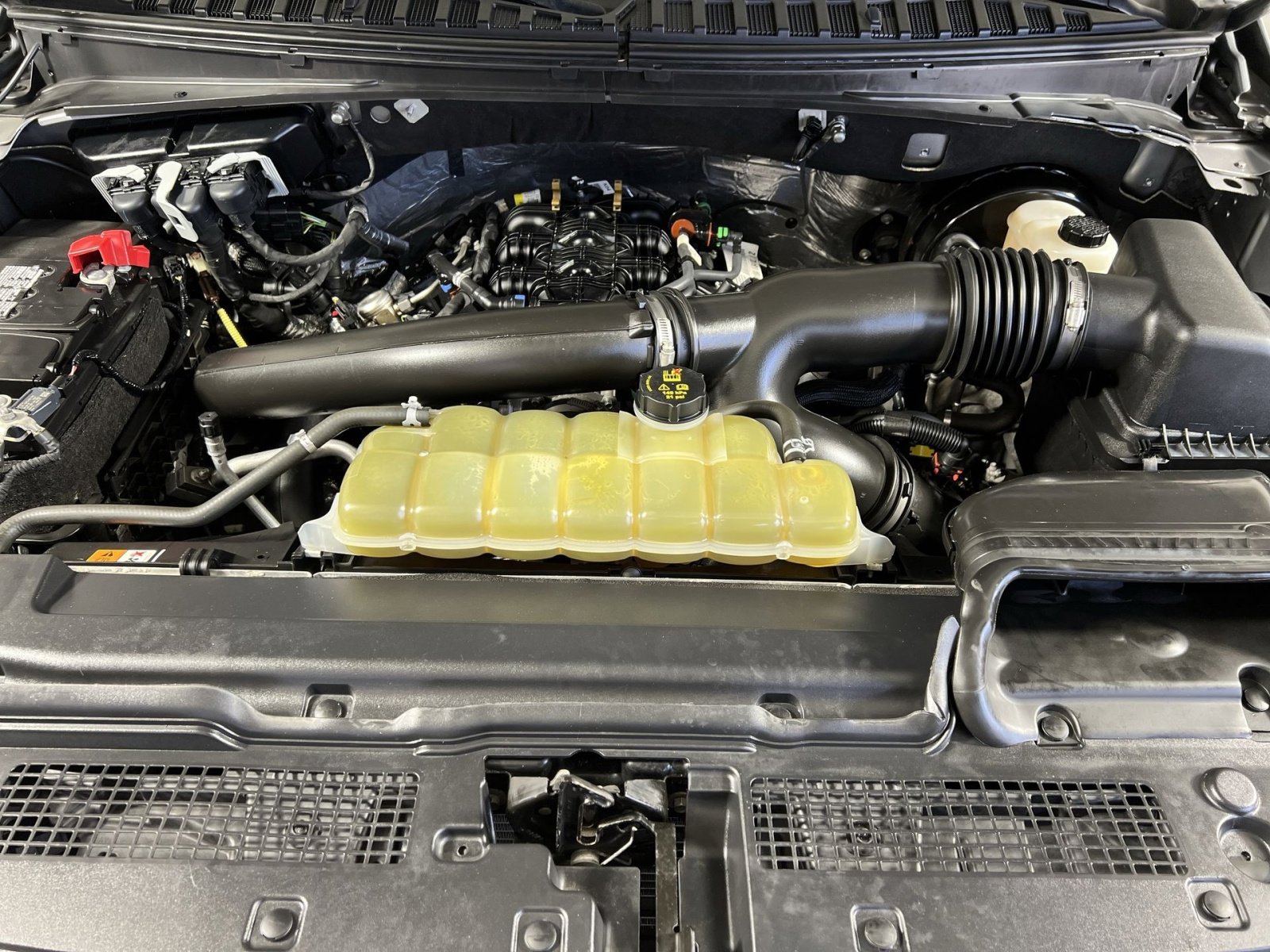 Used 2021 Ford Expedition XLT image 27