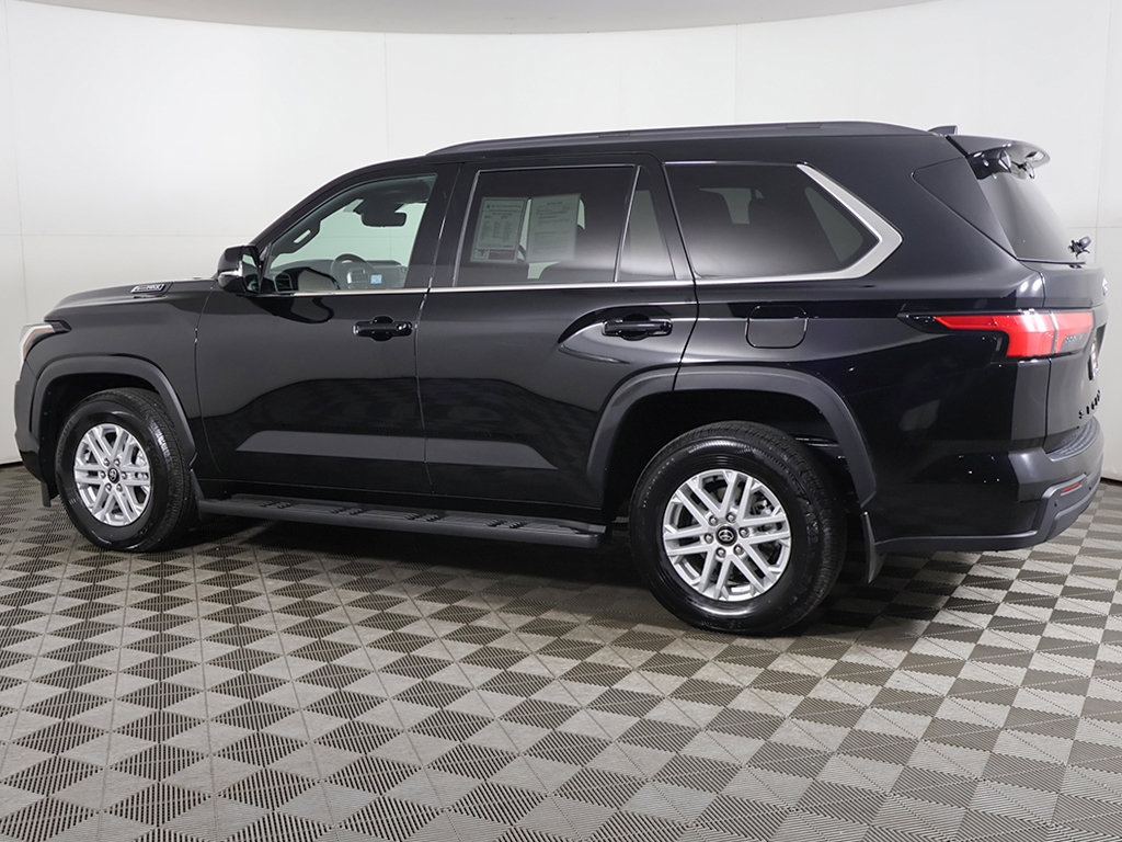Used 2025 Toyota Sequoia SR5 AWD/4WD image 14