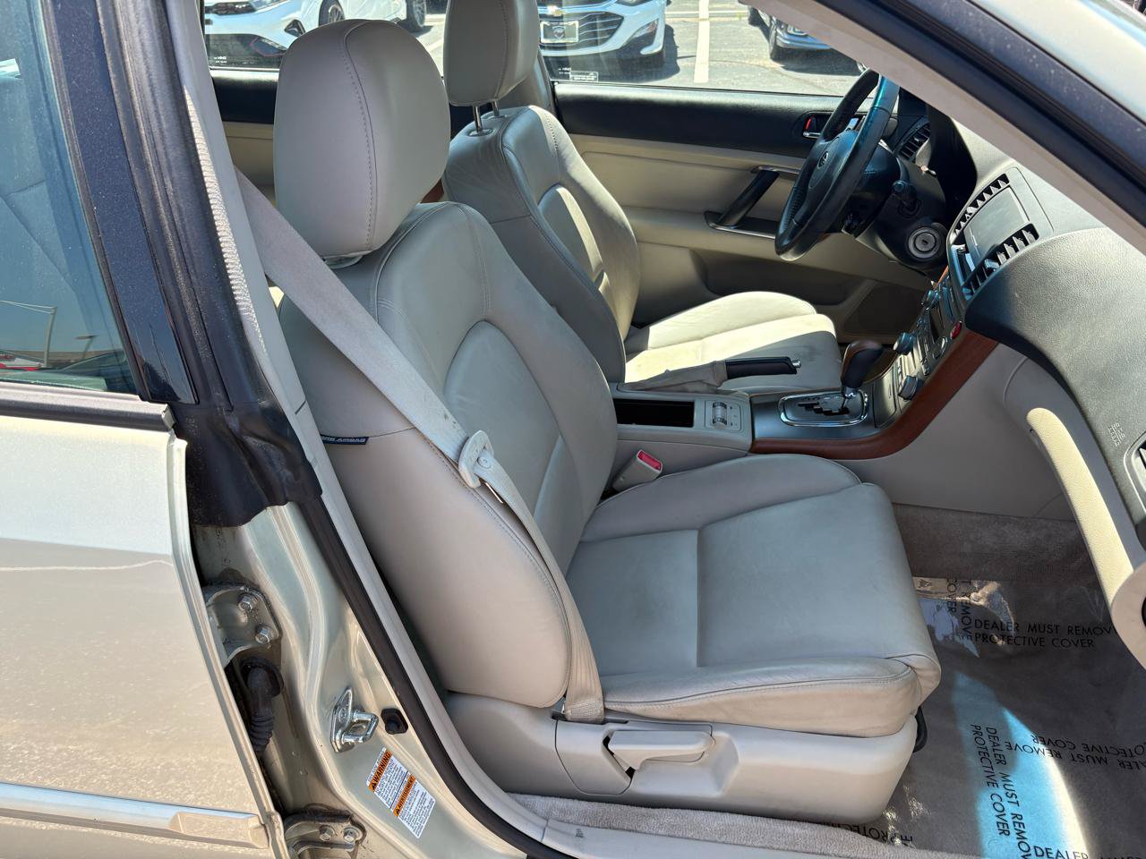 Used 2005 Subaru Outback 2.5i Limited AWD/4WD image 21