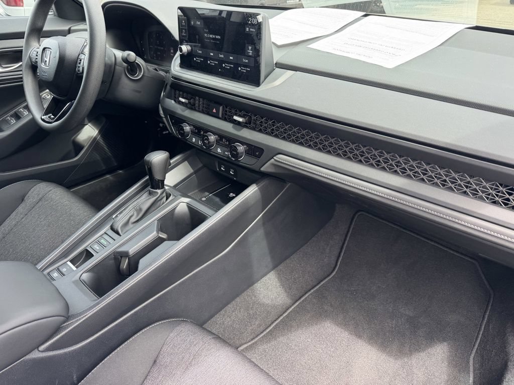 Used 2026 Honda Accord SE image 7