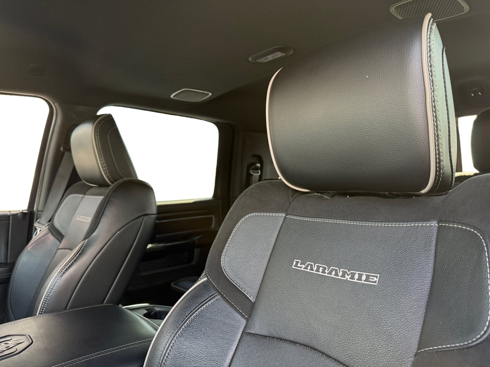 Used 2024 RAM 2500 Laramie w/ Night Edition AWD/4WD image 9