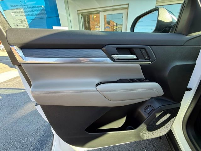 Used 2026 GMC Terrain Elevation w/ Elevation Premium Package image 12