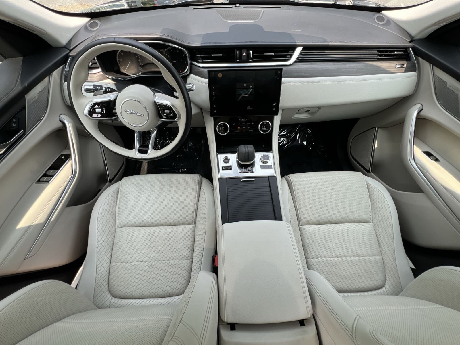 Used 2022 Jaguar F-PACE S AWD/4WD image 13