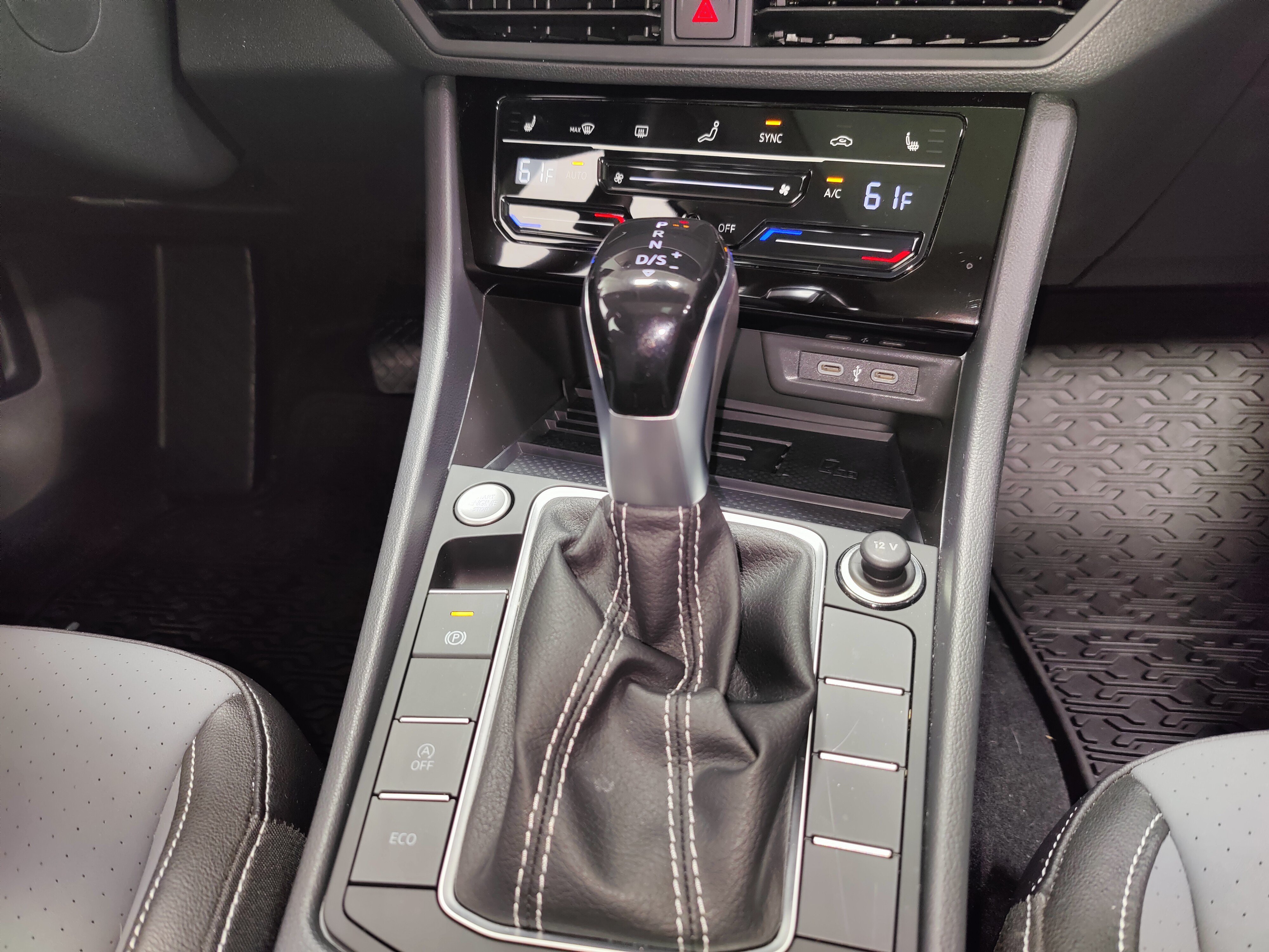 Used 2026 Volkswagen Jetta SE FWD image 15