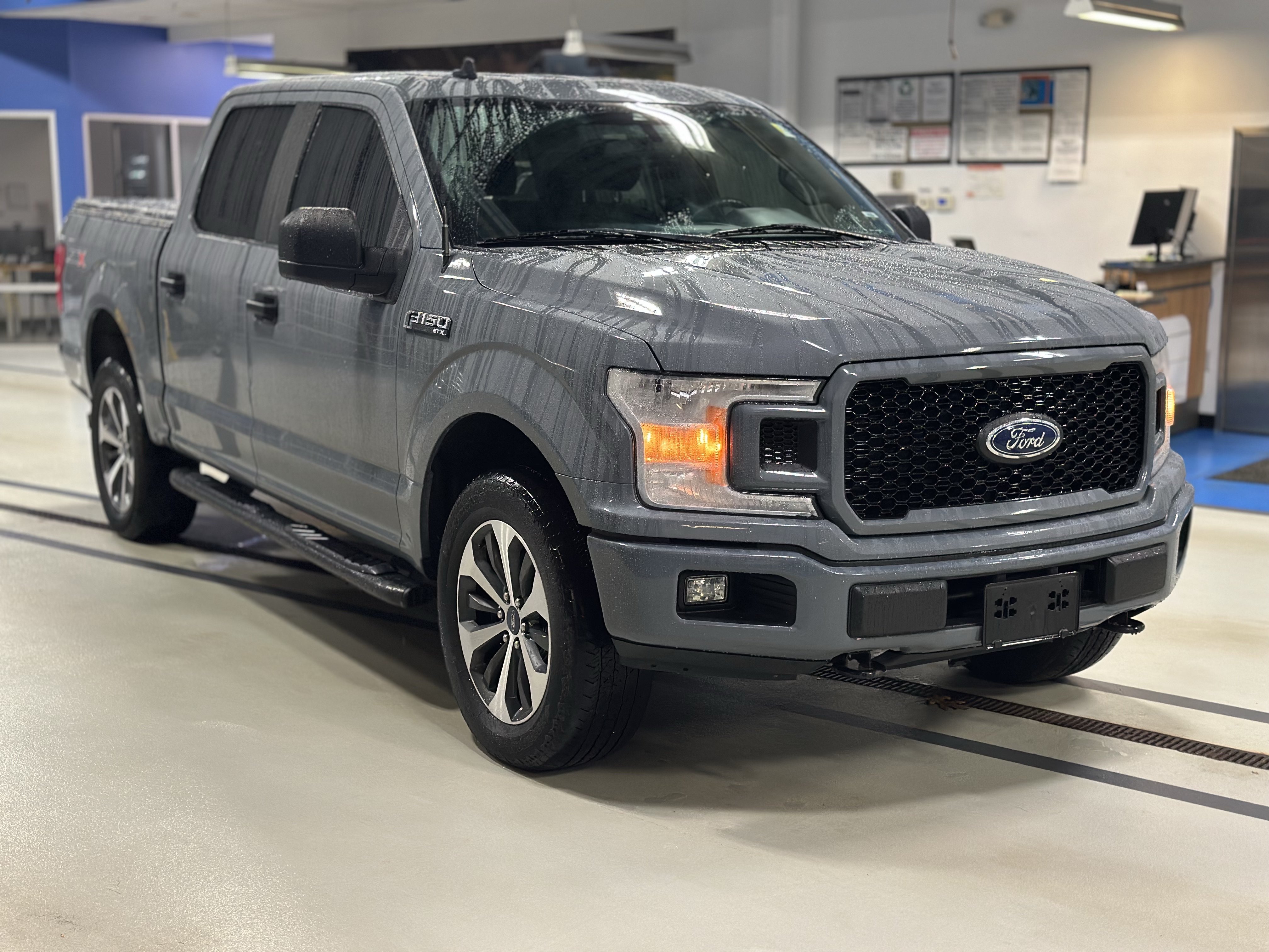 Used 2020 Ford F150 XL w/ Equipment Group 101A Mid AWD/4WD image 3