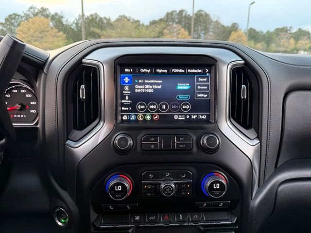Used 2022 Chevrolet Silverado 2500 LTZ AWD/4WD image 19