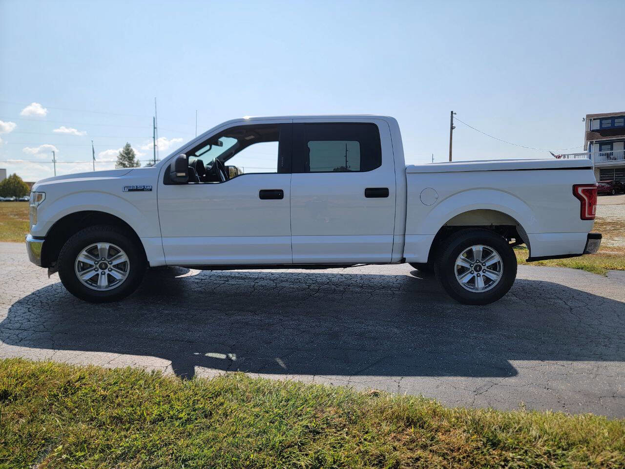 Used 2016 Ford F150 XLT w/ Equipment Group 301A Mid image 14