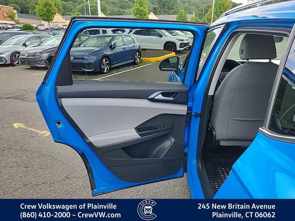 Certified 2024 Volkswagen Taos SE AWD/4WD image 45