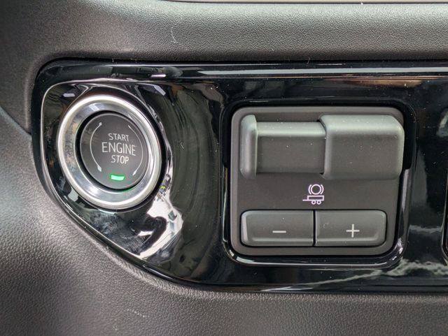 New 2026 Chevrolet Silverado 3500 High Country w/ High Country Premium Package AWD/4WD image 29