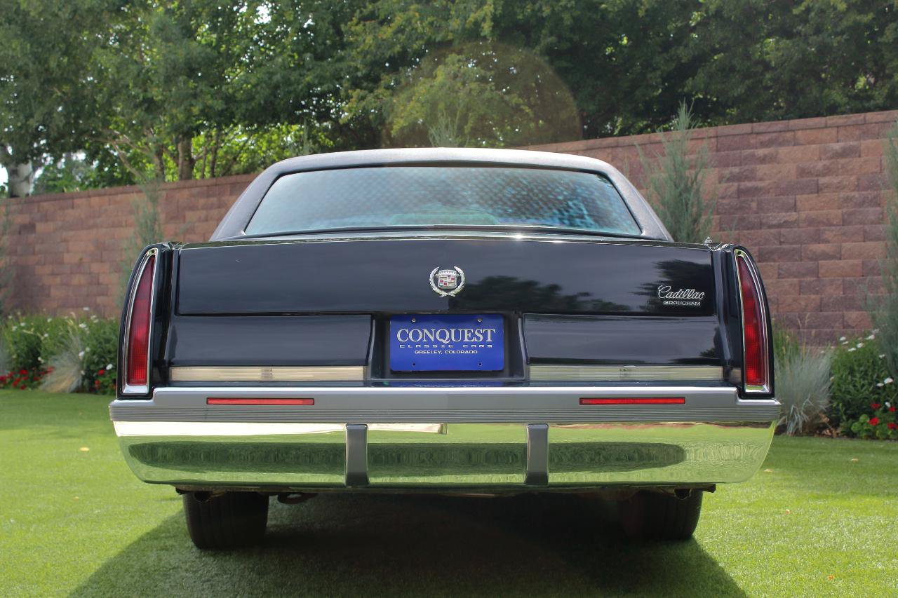 Used 1996 Cadillac Fleetwood Brougham RWD image 24