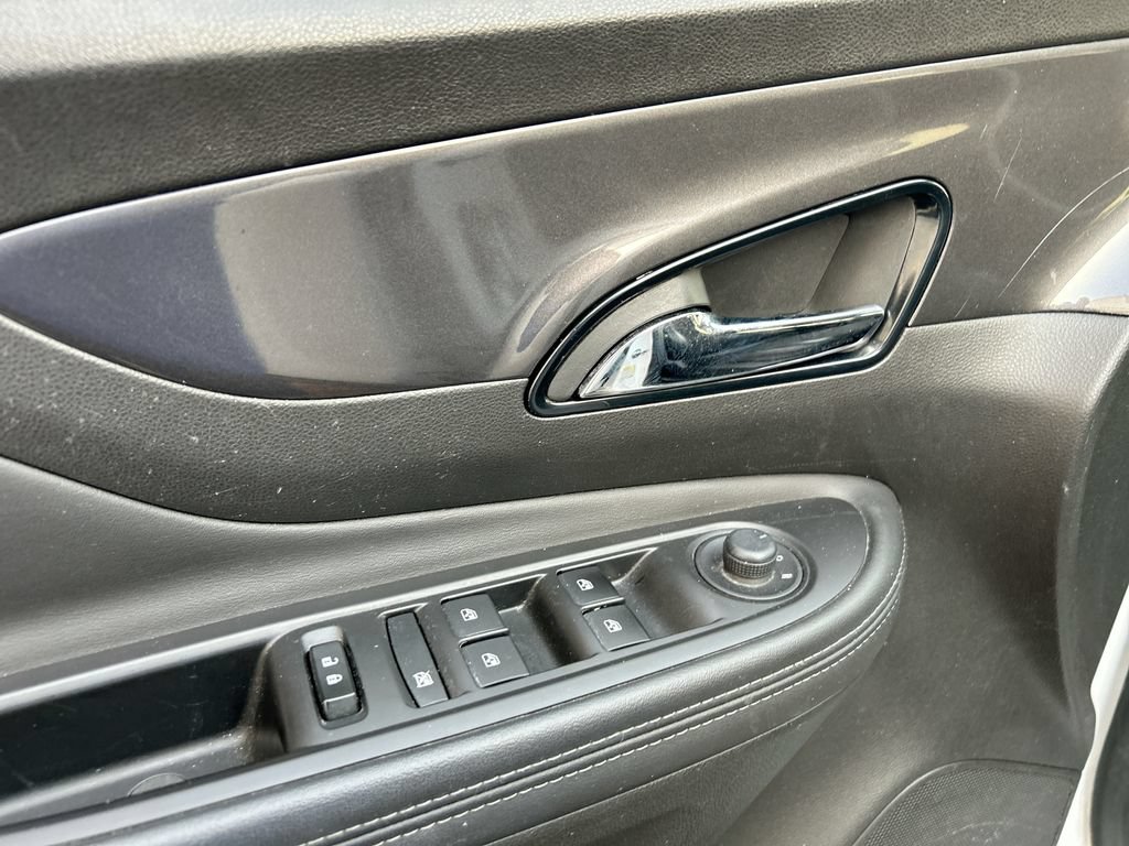 Used 2022 Buick Encore Preferred w/ Safety Package AWD/4WD image 25