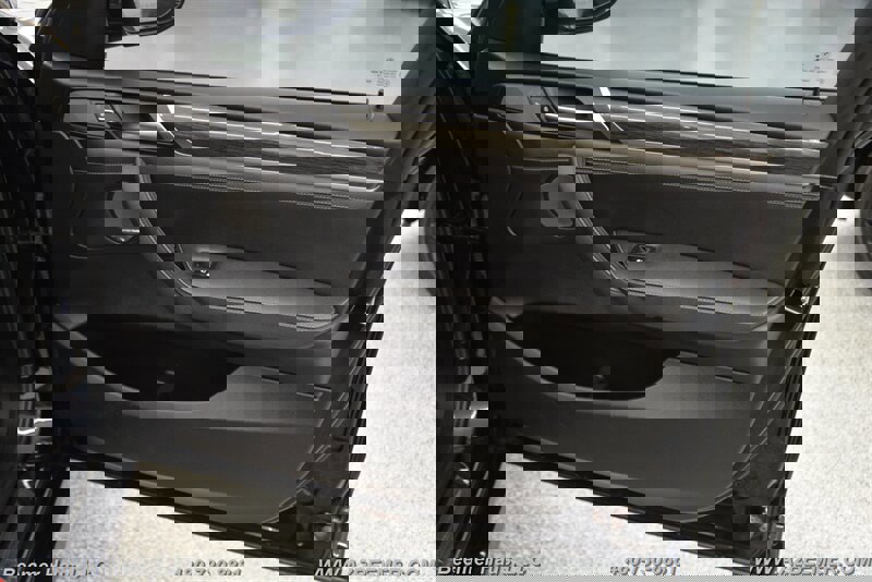 Used 2017 BMW X3 xDrive28i w/ Premium Package image 44