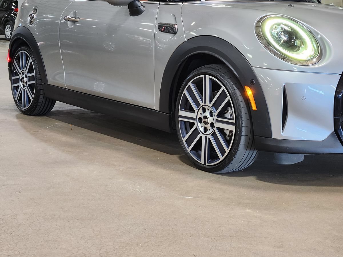 Used 2023 MINI Cooper S FWD image 17