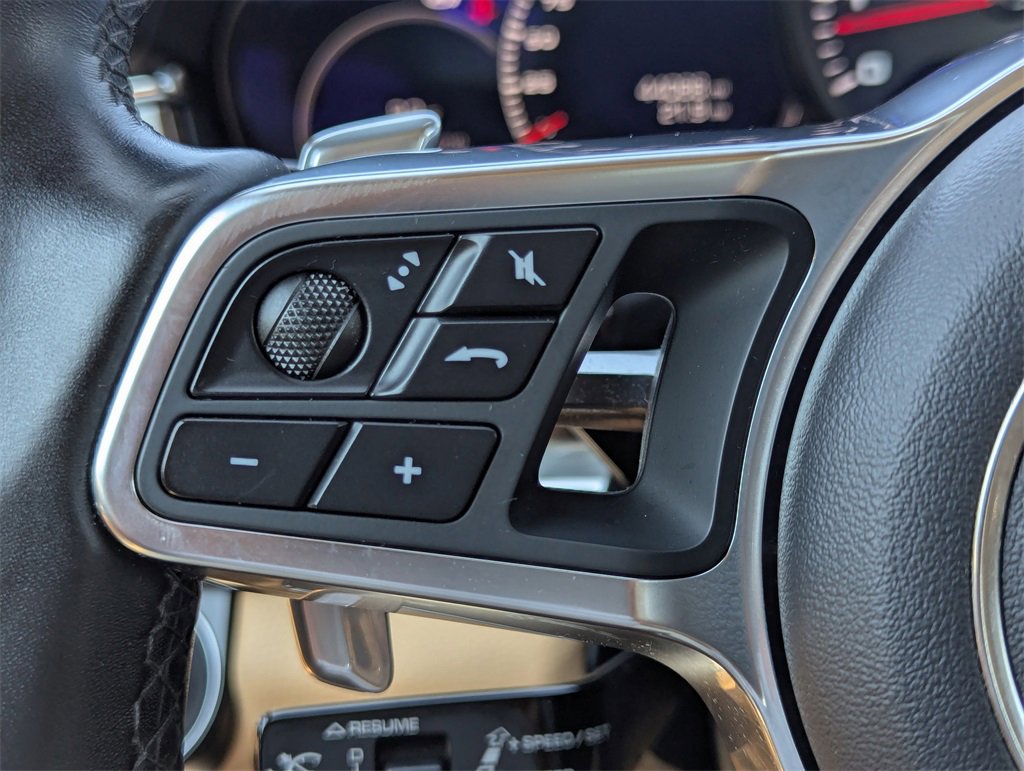 Used 2019 Porsche Panamera 4 image 20