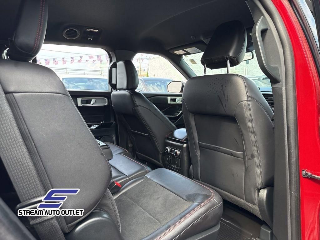 Used 2023 Ford Explorer ST-Line w/ Class IV Trailer Tow Package image 18