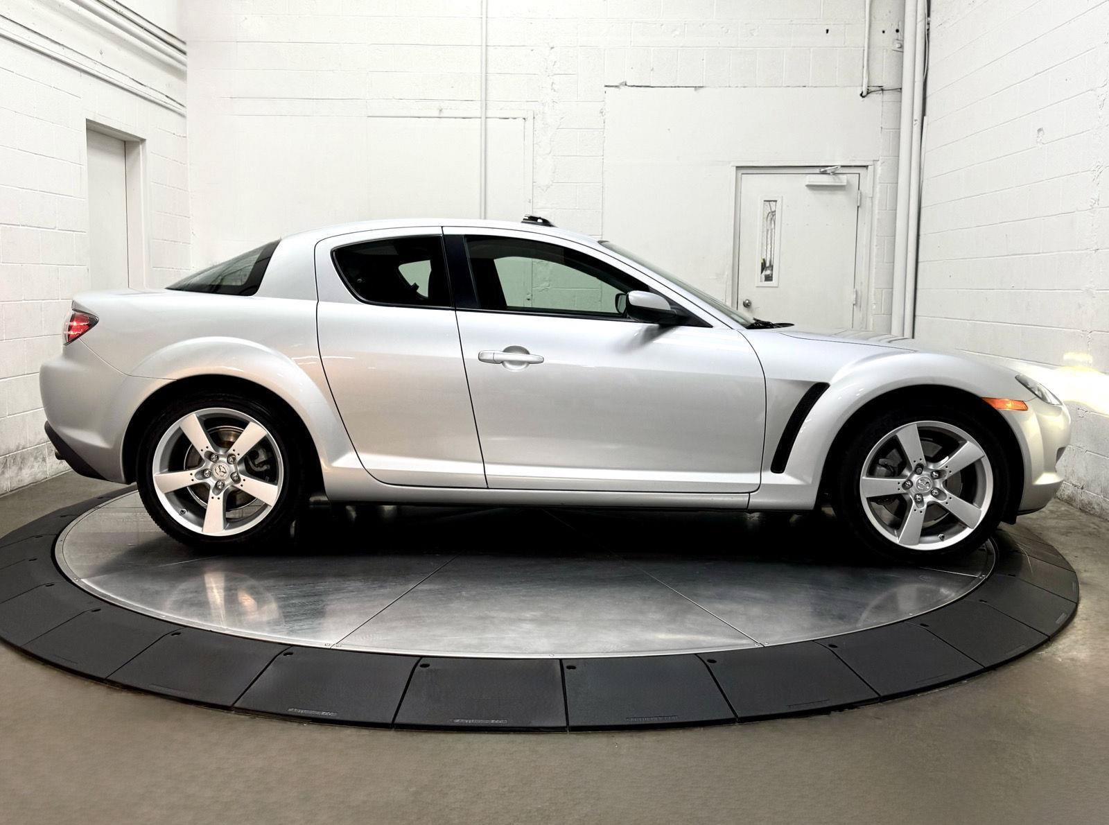 Used 2004 MAZDA RX-8 w/ MT Touring Pkg RWD image 11