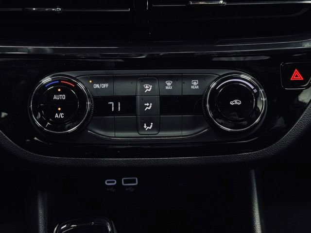 Used 2025 Buick Envista Sport Touring image 30